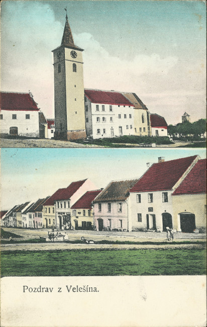 Kostel sv. Filipa a Jakuba se snenou stechou po r. 1906 v pozad kostel
sv. Vclava, nm. J. V. Kamarta